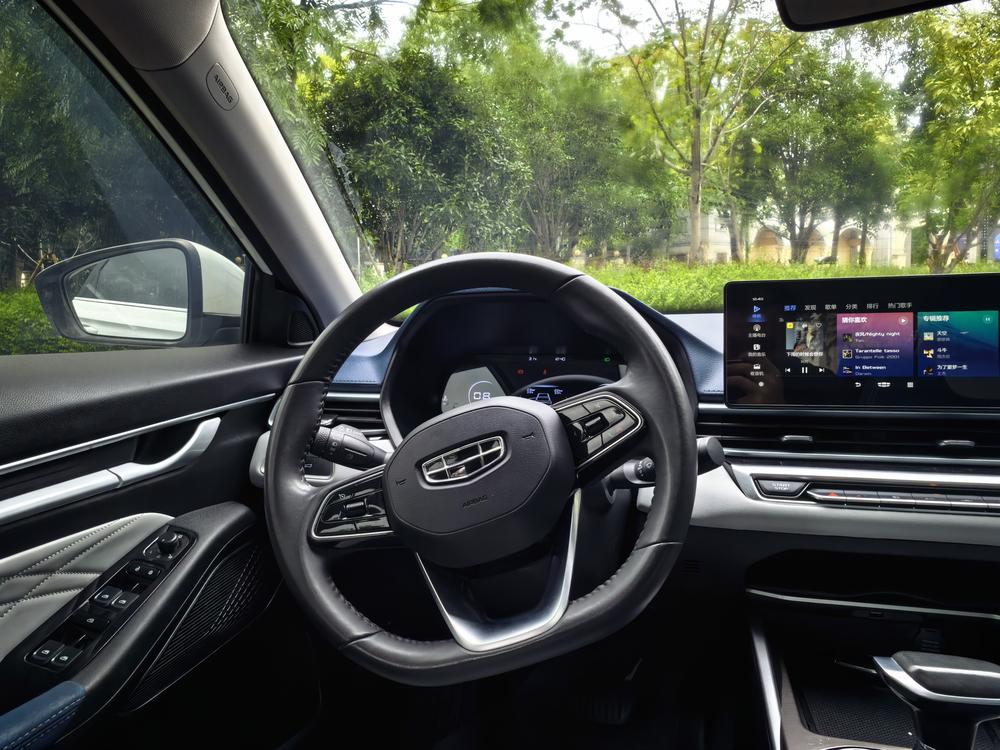 Geely Emgrand 2022 4th Gen 1.5L CVT Flagship – фото 15