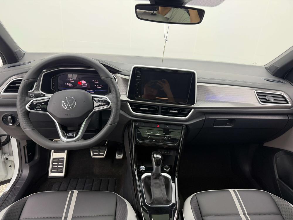 Volkswagen T-Roc 2024 модификация 300TSI DSG Chenguang Edition – фото 9