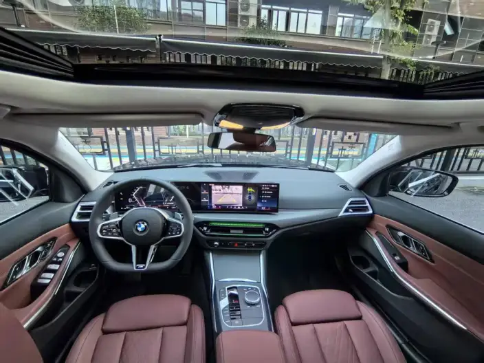 BMW 3 Series 2025 Model 325Li M Sports Set – фото 6