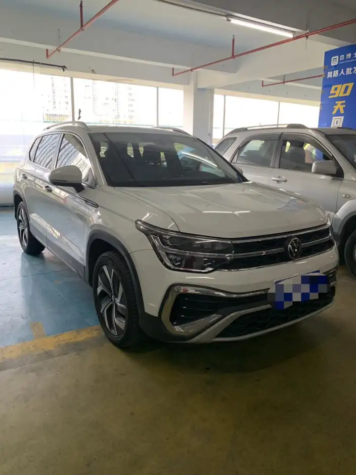 Volkswagen Tharu 2023 Model 300TSI 2WD Full Moon Edition – фото 3
