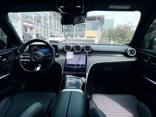 Mercedes-Benz C-Class 2023 Model Facelift II C 260 L Sports Edition – фото 8
