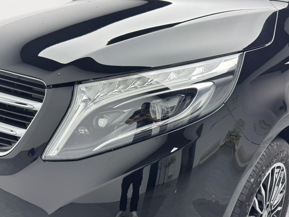 Mercedes-Benz V-Class Модель 2018 года V 260 Premium Edition Country VI – фото 12