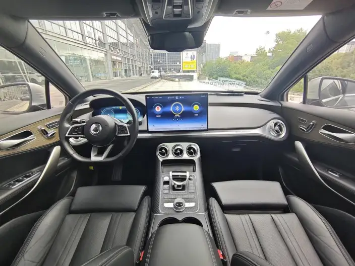 Denza X PHEV 2020 Model 2.0T Ultimate Edition – фото 8
