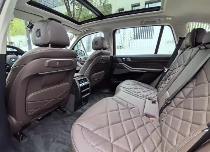 BMW X5 2025 Model xDrive30Li Exclusive Model M Sports Night Set – фото 9