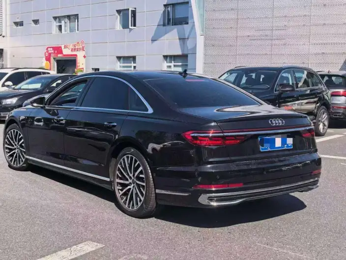 Audi A8 2023 Model A8L 55 TFSI quattro Flagship Model – фото 4