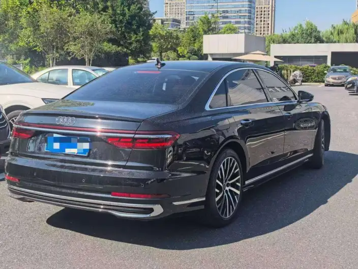Audi A8 2023 Model A8L 55 TFSI quattro Flagship Model – фото 6