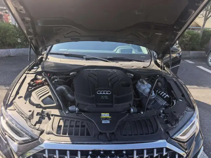 Audi A8 2023 Model A8L 55 TFSI quattro Flagship Model – фото 7