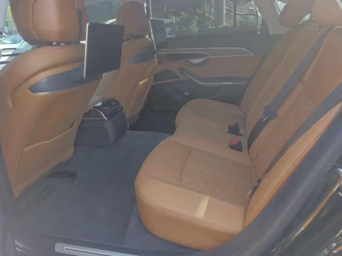 Audi A8 2023 Model A8L 55 TFSI quattro Flagship Model – фото 10