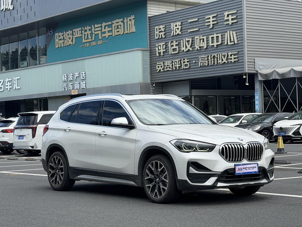 BMW X1 2022 xDrive25Li Premium – фото 3