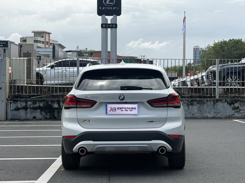 BMW X1 2022 xDrive25Li Premium – фото 6
