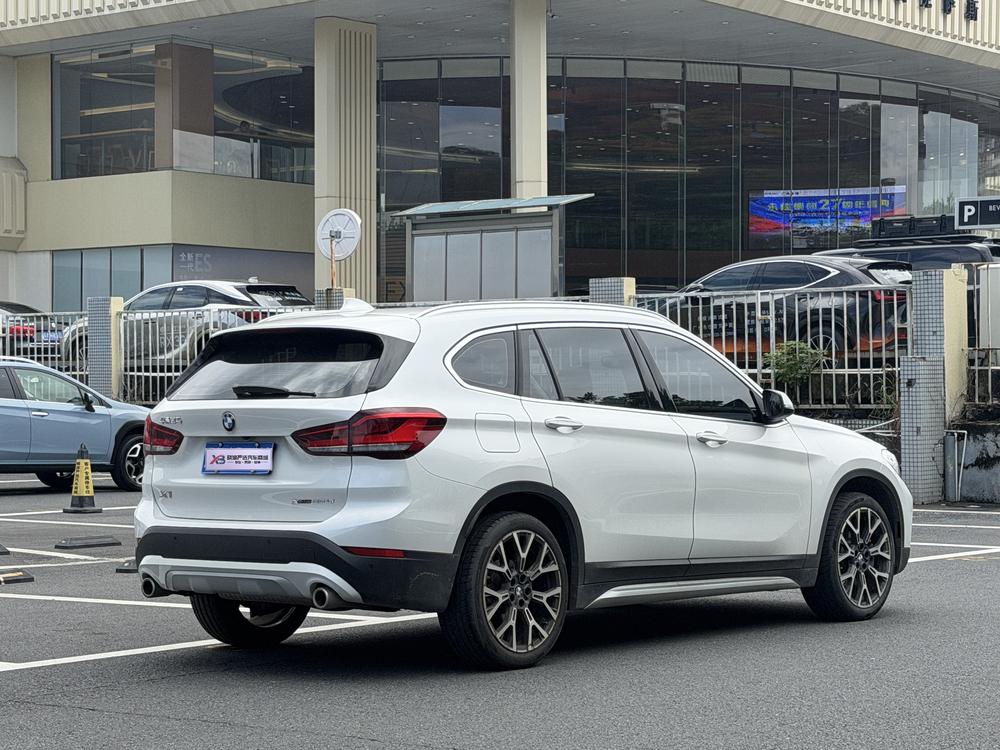 BMW X1 2022 xDrive25Li Premium – фото 7