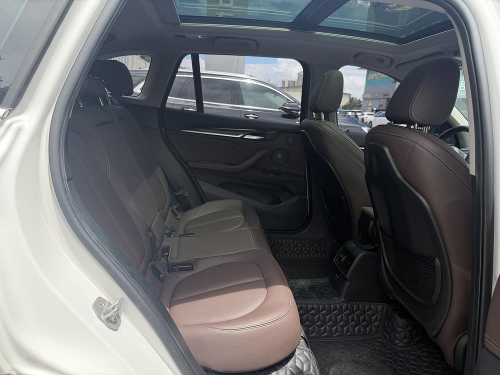 BMW X1 2022 xDrive25Li Premium – фото 17