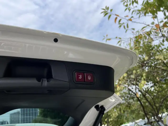 Mercedes-Benz GLB 2023 Model Facelift GLB 200 Fashion Model – фото 9