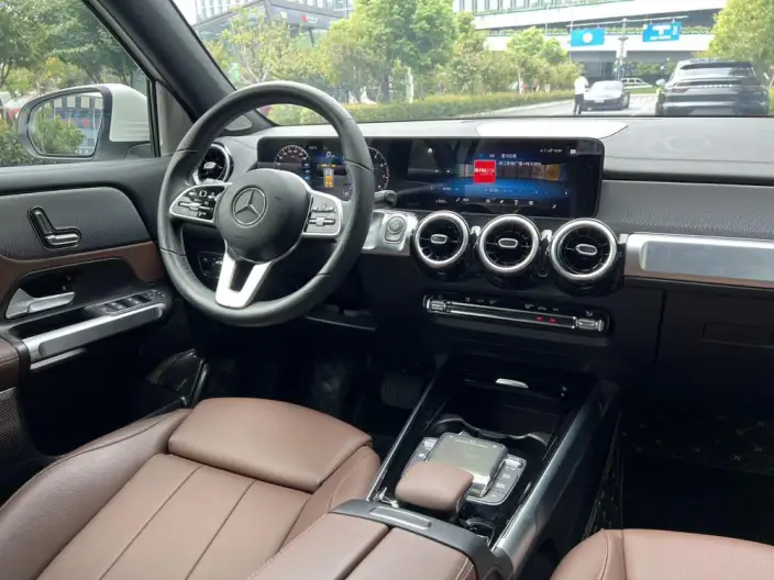 Mercedes-Benz GLB 2023 Model Facelift GLB 200 Fashion Model – фото 10