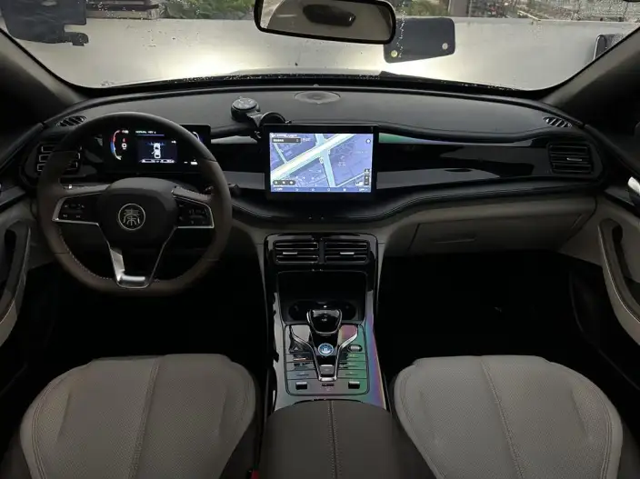 BYD Qin PLUS DM 2024 Model Honor Edition DM-i 55KM Leading Model – фото 9