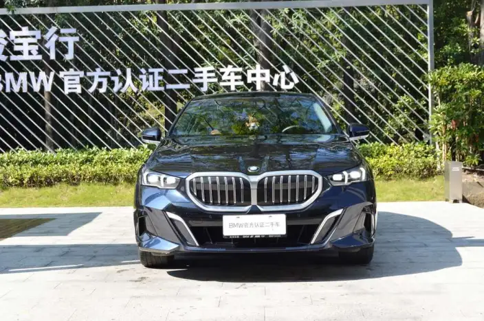 BMW 5 Series 2024 Model 525Li M Sports Set – фото 2