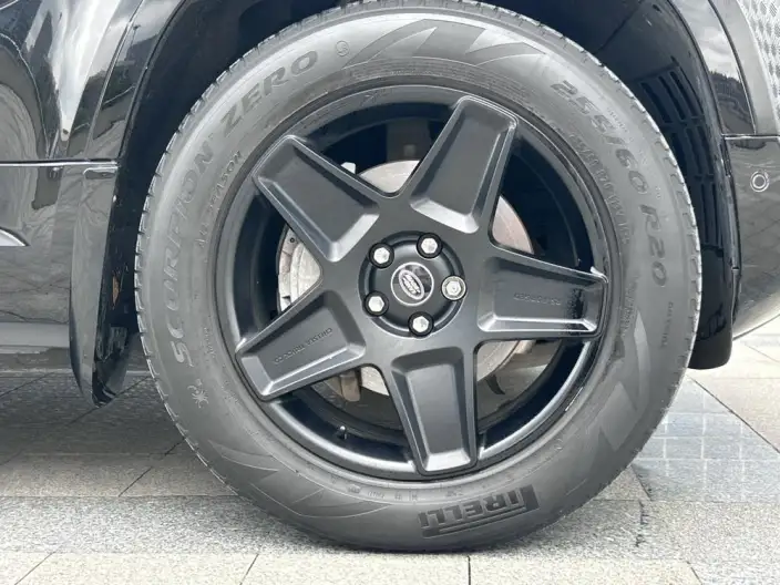 Land Rover Defender 2023 Model 110 3.0T P400 X-Dynamic HSE – фото 9