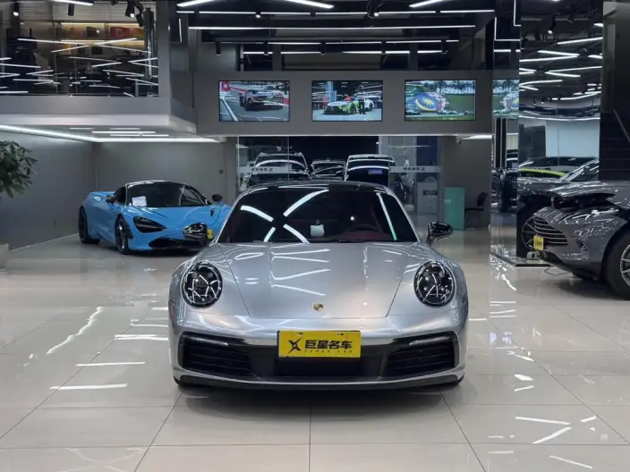 PORSCHE 911 2022 Model Carrera 3.0T – фото 2