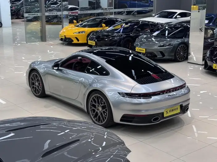 PORSCHE 911 2022 Model Carrera 3.0T – фото 3