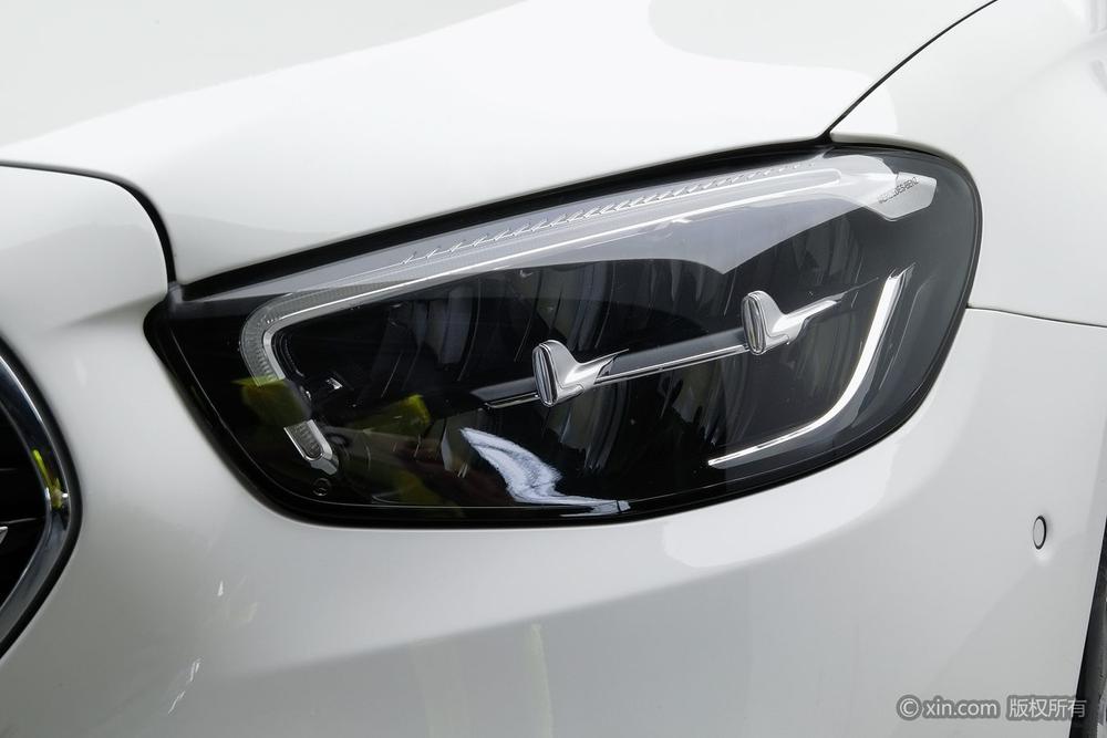 Mercedes-Benz E-Class PHEV Модель 2022 года комплектация E 350 e L sedan – фото 7