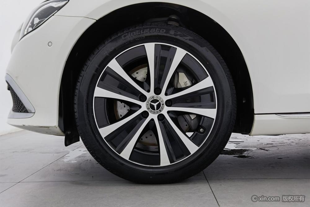 Mercedes-Benz E-Class PHEV Модель 2022 года комплектация E 350 e L sedan – фото 8