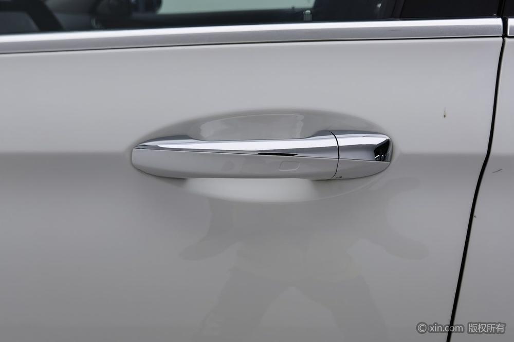 Mercedes-Benz E-Class PHEV Модель 2022 года комплектация E 350 e L sedan – фото 9