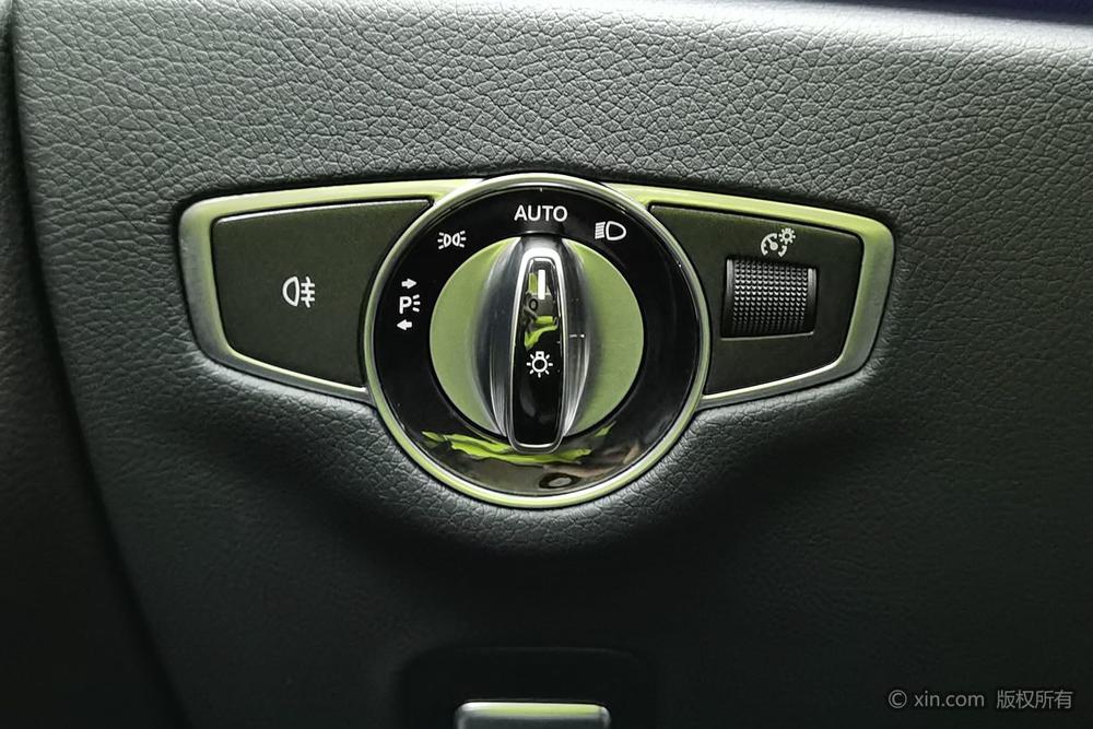 Mercedes-Benz E-Class PHEV Модель 2022 года комплектация E 350 e L sedan – фото 15