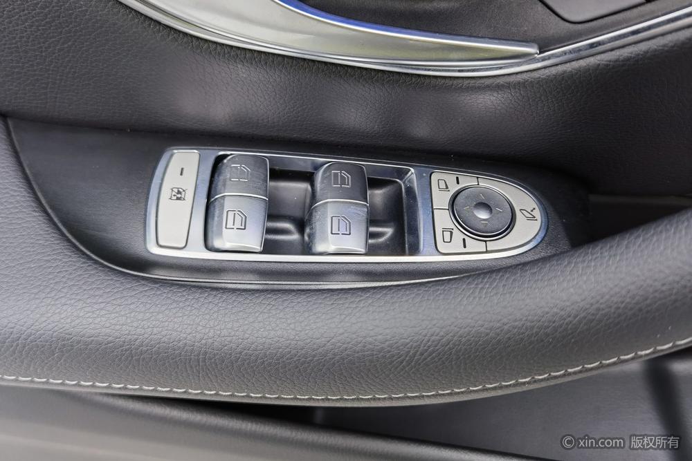 Mercedes-Benz E-Class PHEV Модель 2022 года комплектация E 350 e L sedan – фото 22
