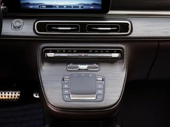 Mercedes-Benz V-Class 2024 Model V 300 Premium Edition – фото 7