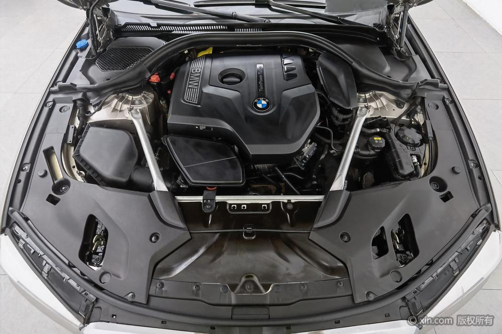 BMW 5 Series 2018 525Li Luxury Package – фото 5