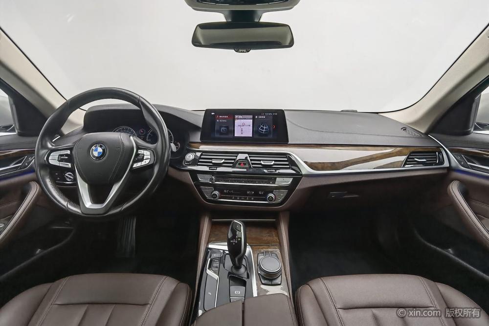 BMW 5 Series 2018 525Li Luxury Package – фото 11