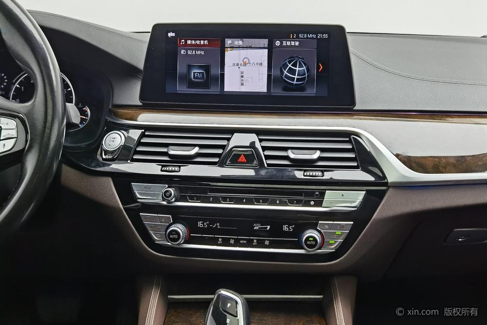 BMW 5 Series 2018 525Li Luxury Package – фото 12