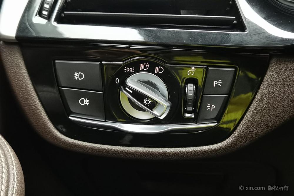 BMW 5 Series 2018 525Li Luxury Package – фото 15