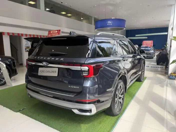 Ford Explorer 2027 Model 2.3T EcoBoost 4WD Titan Jin Edition 7 seat – фото 6