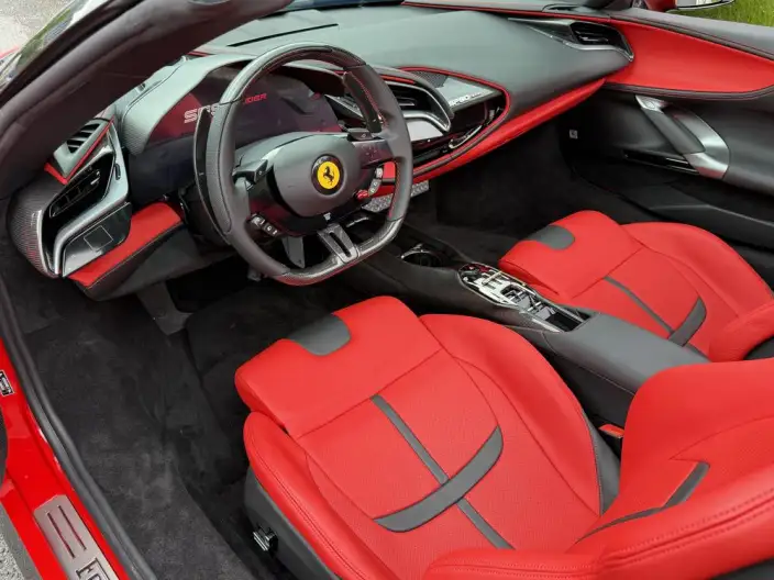 Ferrari SF90 2021 Model 3.9T V8 Spider – фото 7