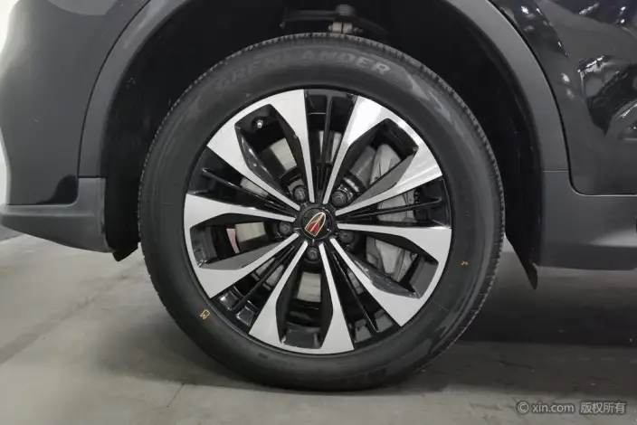 Hongqi HS7 2022 Model 3.0T Automatic 4WD Smart Flag Enjoy Edition – фото 8