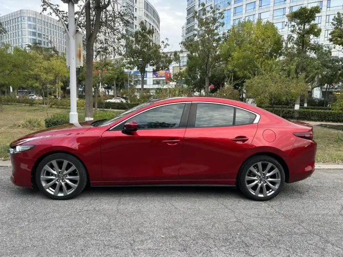 Mazda3 Axela 2021 Model 2.0L Automatic Zhi Ya Edition – фото 4
