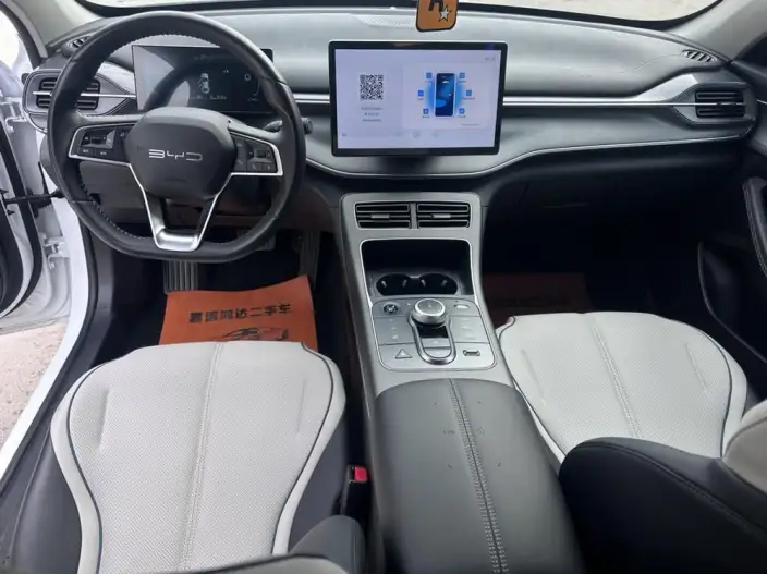BYD Destroyer 05 2024 Model Honor Edition DM-i 55KM Luxury Model – фото 7