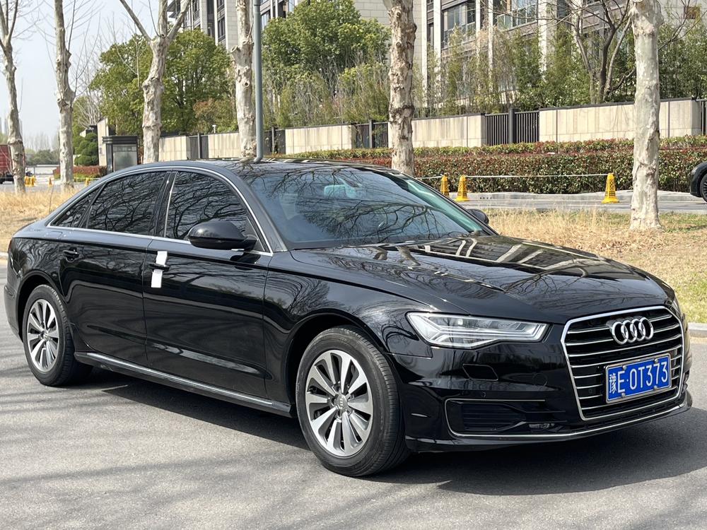 Audi A6L 2016 модификация 30 FSI Tech тип – фото 3