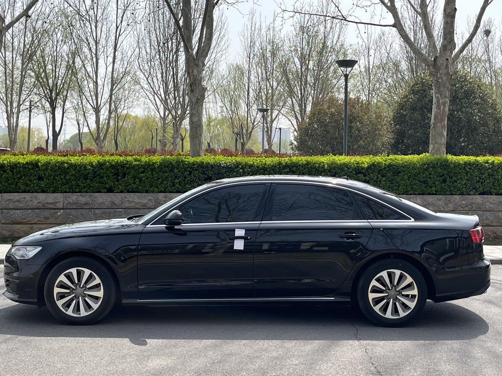 Audi A6L 2016 модификация 30 FSI Tech тип – фото 4