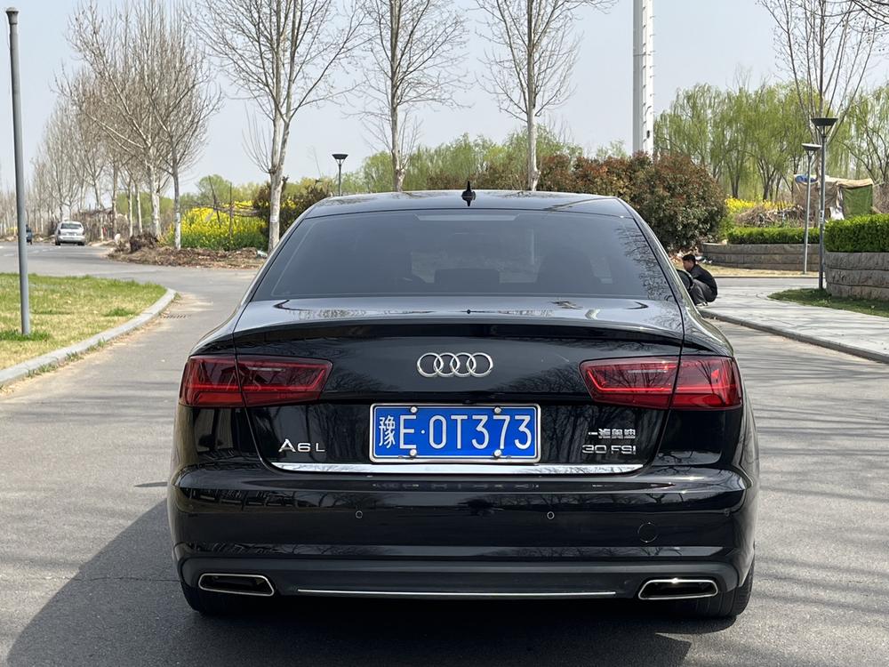 Audi A6L 2016 модификация 30 FSI Tech тип – фото 5