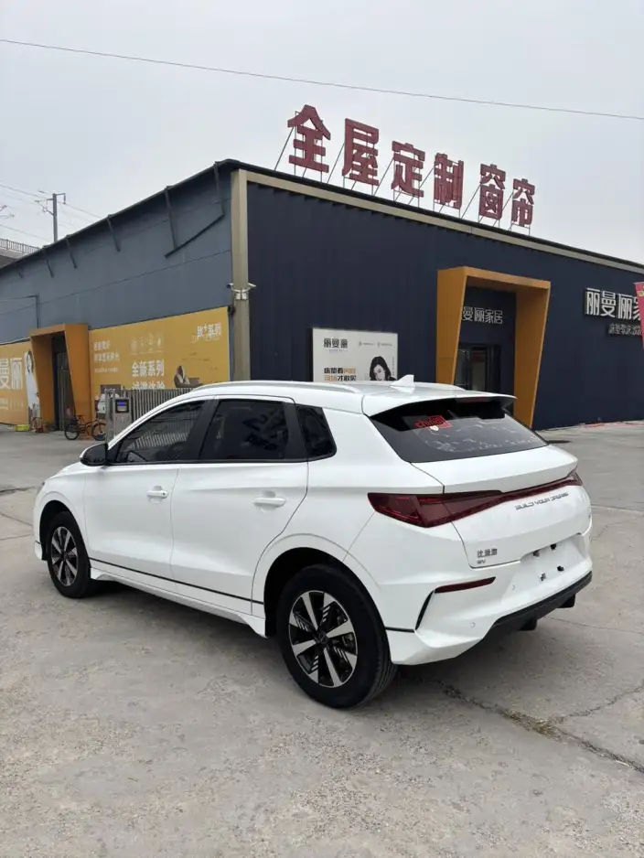 BYD E2 2023 Model Travel Edition – фото 4
