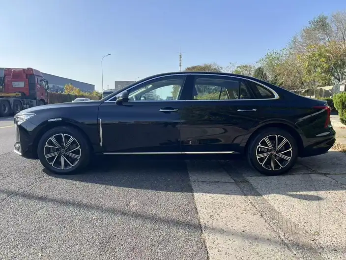 Hongqi H5 PHEV 2025 Model 130 Chao Hybrid Edition – фото 4
