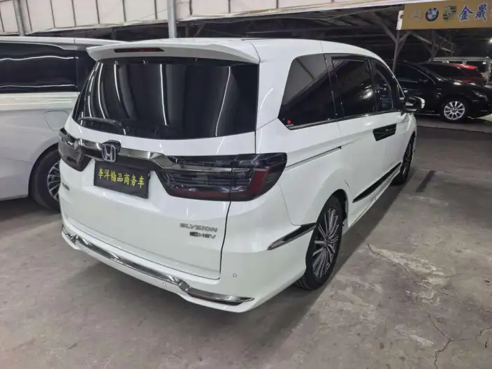 Honda Elysion 2022 Model 2.0L Hybrid Deluxe Edition – фото 4
