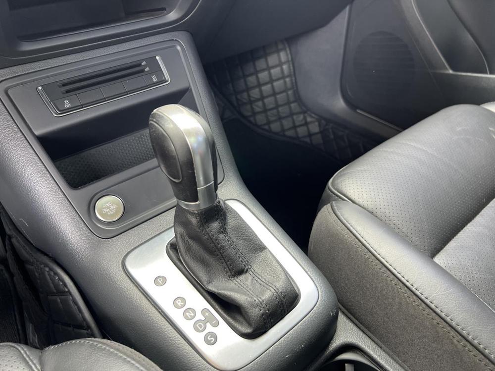 Volkswagen Tiguan 2015 1.8 TSI Automatic FWD Luxury – фото 10
