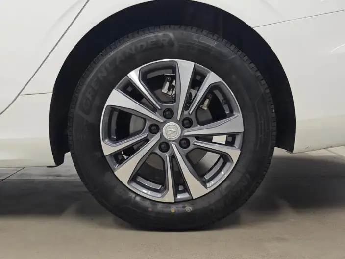 Changan Eado 2023 Model PLUS Changxiang Edition Blue whale NE 1.4T GDI DCT Noble Model – фото 9