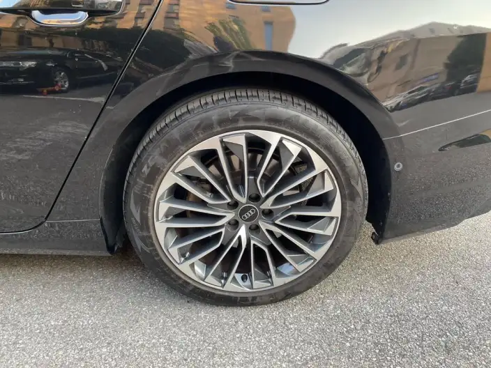 Audi A6L PHEV 2020 Model 55 TFSIe quattro – фото 8