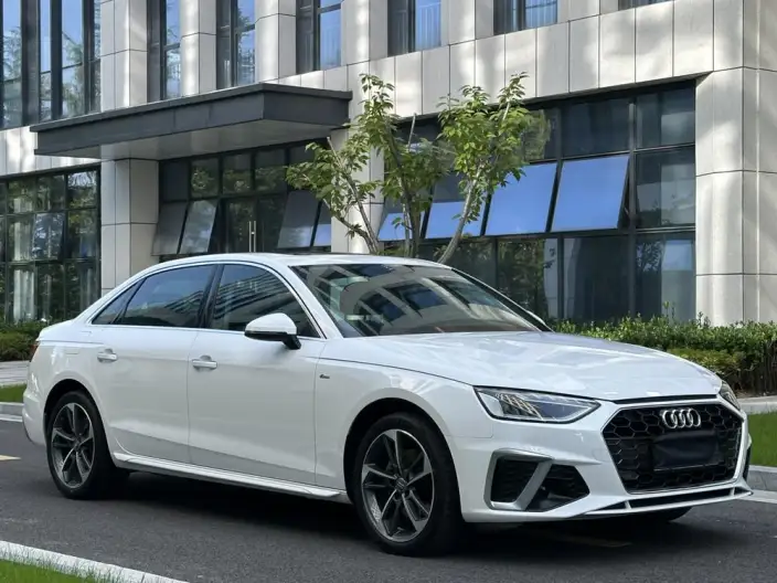 Audi A4 L 2022 Model 40 TFSI Fashion Dynamic Model – фото 3