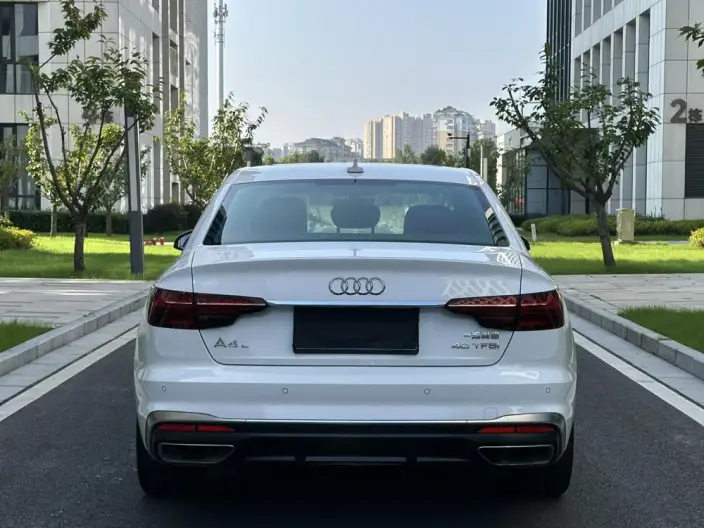 Audi A4 L 2022 Model 40 TFSI Fashion Dynamic Model – фото 6