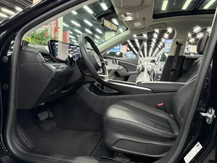 Buick LaCrosse 2024 Model 28T Automatic Yue Zun Edition – фото 8